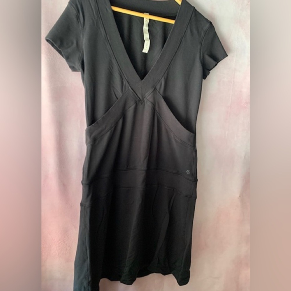 Lululemon dance pulse dress 8 EUC black